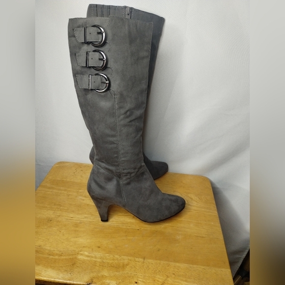 Bella Vita gray women's small heel size 7.5 boots - Picture 8 of 12